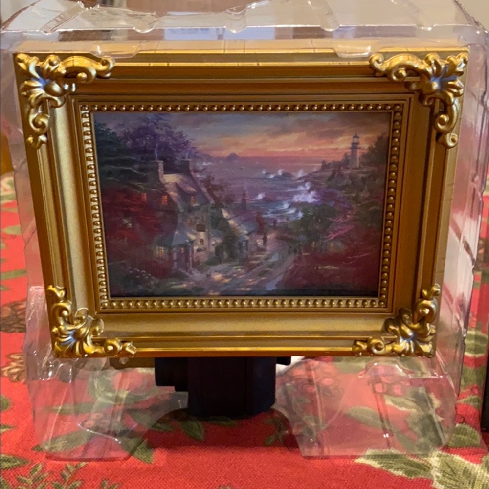 - Thomas Kinkade Nightlight